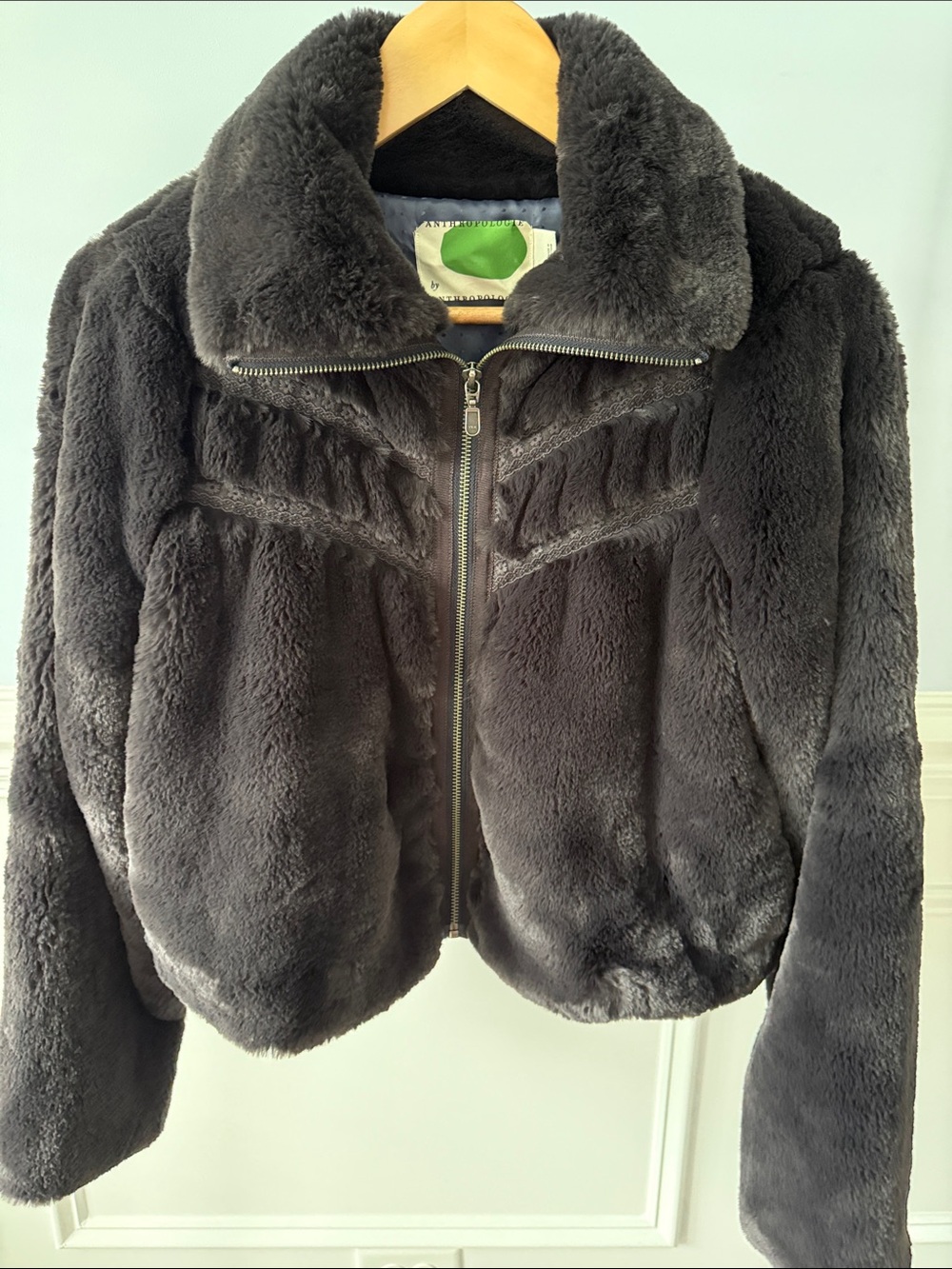 ANTHROPOLOGIE Faux Fur Chevron Bomber Zip Jacket Coat Brown Size XS X-Small